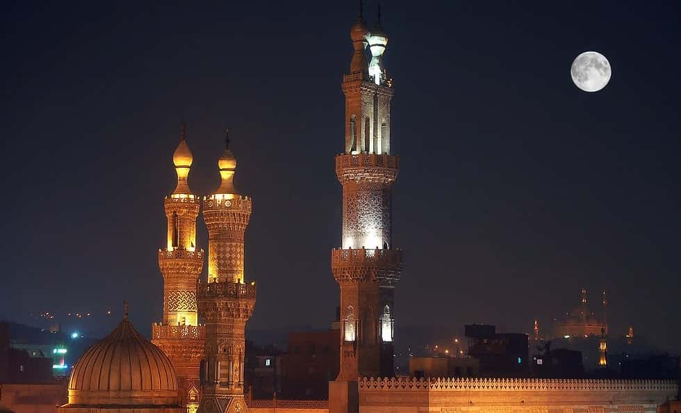 Egypte : la mosquée Al-Azhar s’illumine pour le mois de Ramadan