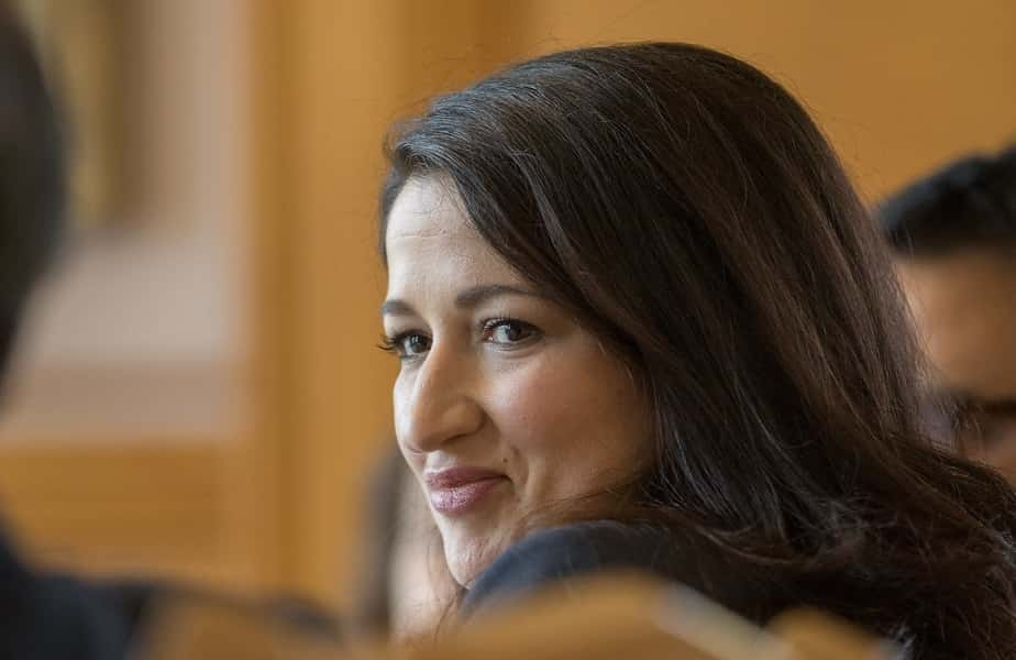 Zineb El Rhazoui déchue de son prix Simone-Veil suite à un tweet pro-palestinien