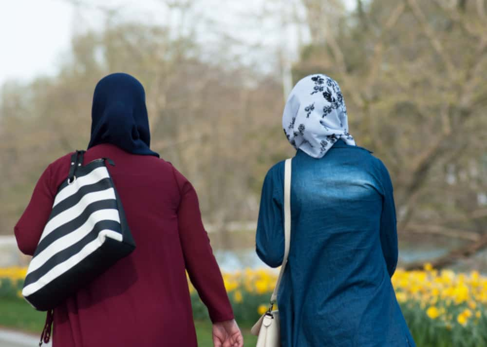 52 % des lycéens favorables au port des signes religieux au lycée