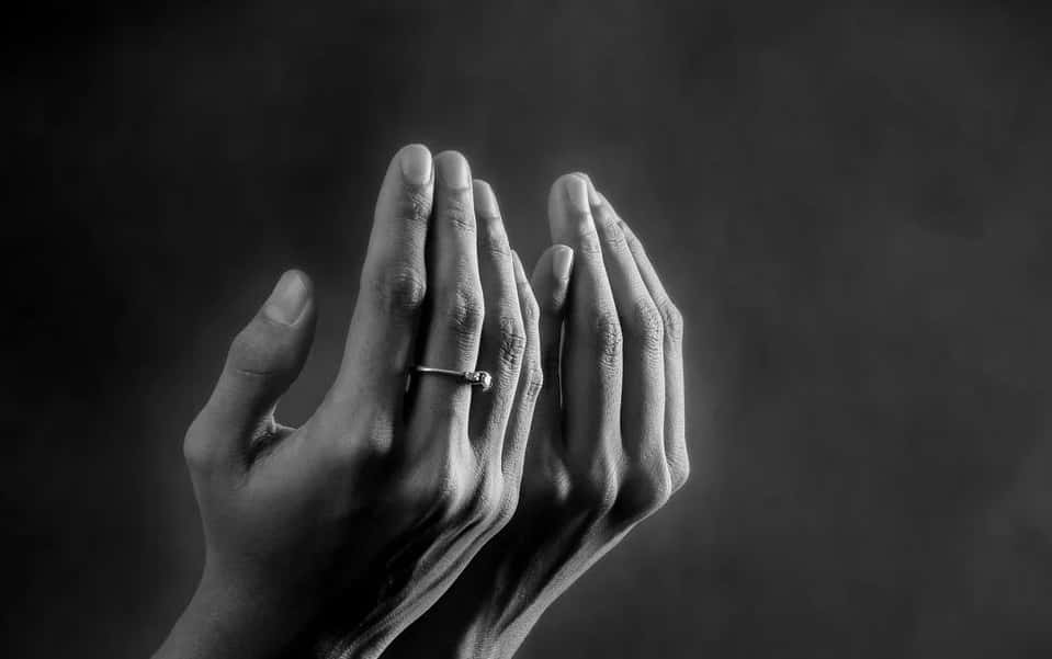 Prier pour un non-musulman mort, permis ou interdit en islam ?