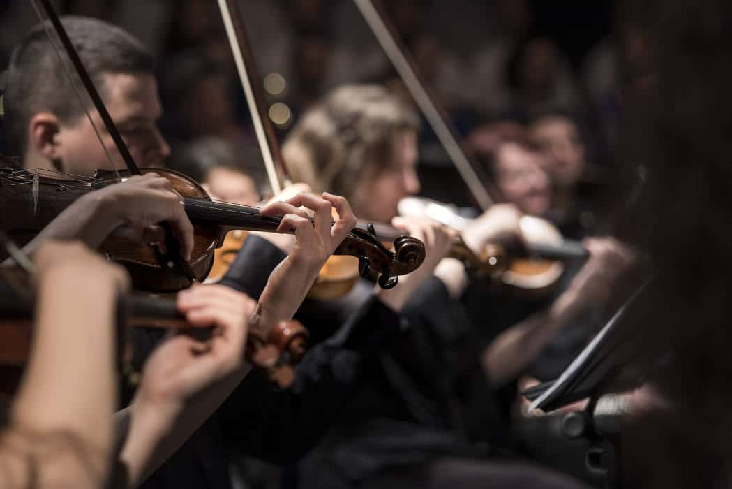 Le chef d'orchestre musulman prosélyte : histoire d'une fake news islamophobe