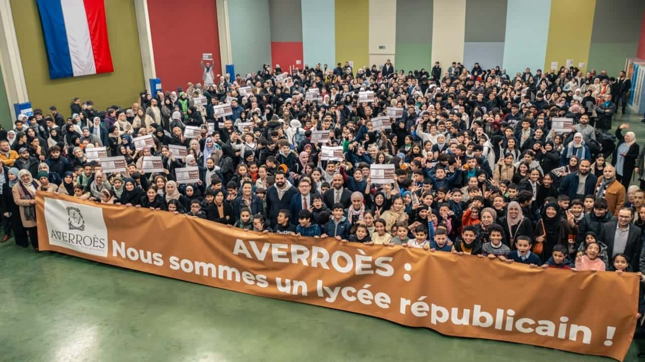 La justice ordonne le rétablissement du contrat du lycée Averroès