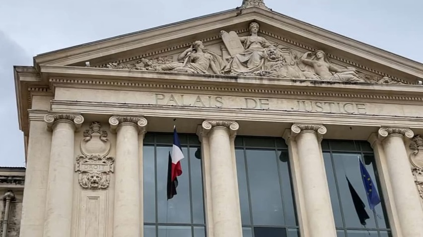 Insultes, coups et Coran déchiré : cinq policiers niçois face à la justice