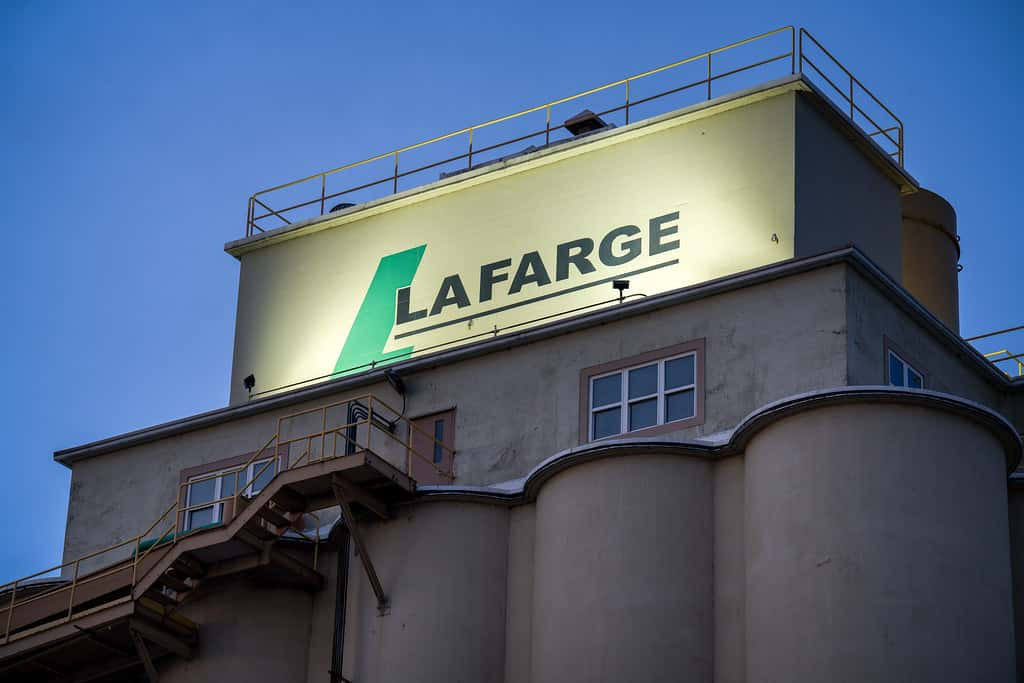 Lafarge : mise en examen confirmée pour «&nbsp;complicité de crimes contre l’humanité&nbsp;»
