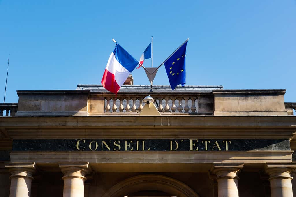 Interdiction de l'abaya : une association saisit le Conseil d’Etat