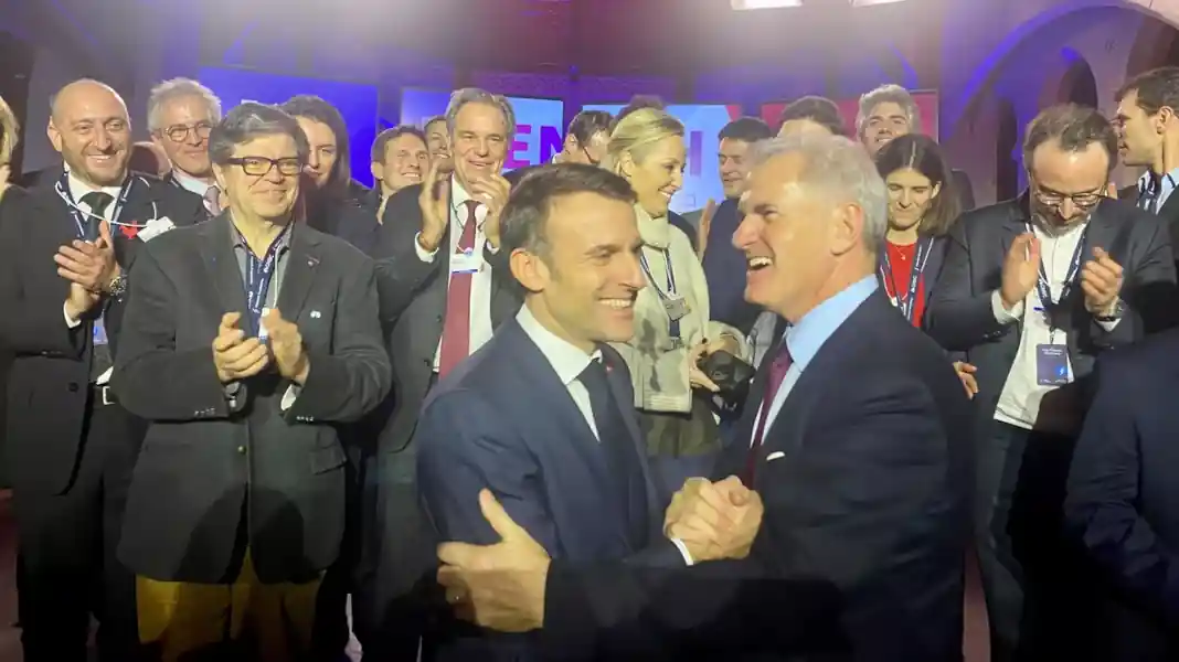 Macron exclut officiellement le NFP du prochain gouvernement