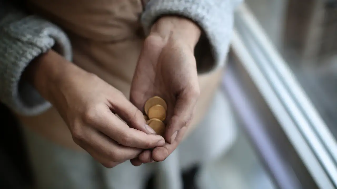 Pauvreté : la précarité gagne du terrain en France