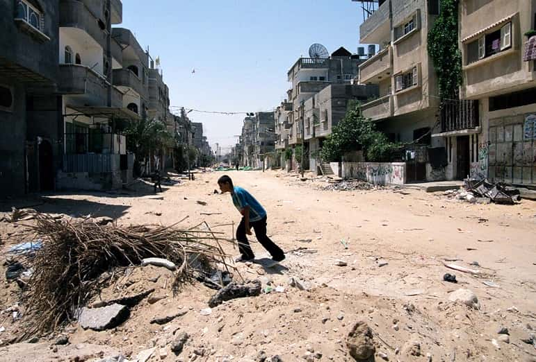 Rafah : des bombardements israéliens font une centaine de morts