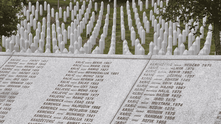 Bosnie : la reconnaissance du génocide de Srebrenica ravive des tensions